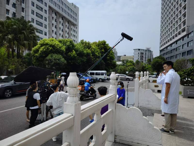 南明区广告片拍摄公司低成本实现高规格制作的诀窍